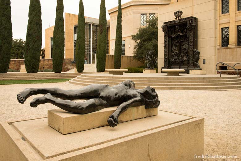 Auguste Rodin ออกุสต์ โรดิน ประติมากรชาวฝรั่งเศส Auguste Rodin เป็นที่รู้จักจากผลงานอันโดดเด่นหลายชิ้น เช่น The Age of Bronze